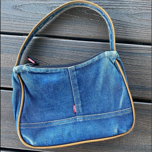 Levi's Handbags - Vintage Levi’s small denim zip closure purse